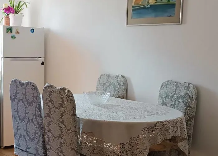 شقة Matej